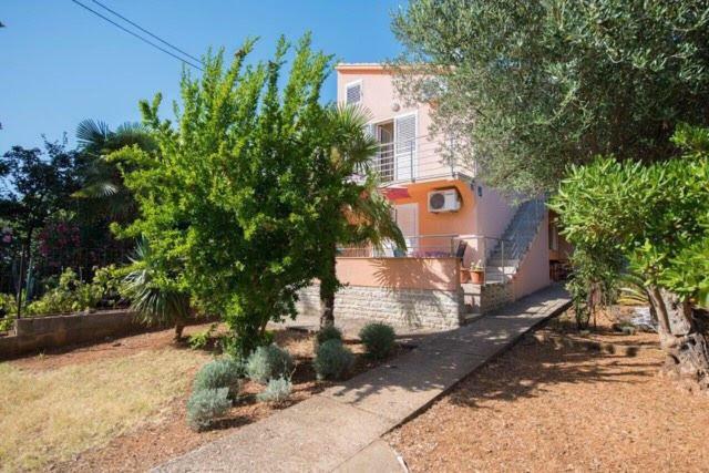 House Tereza Vodice
